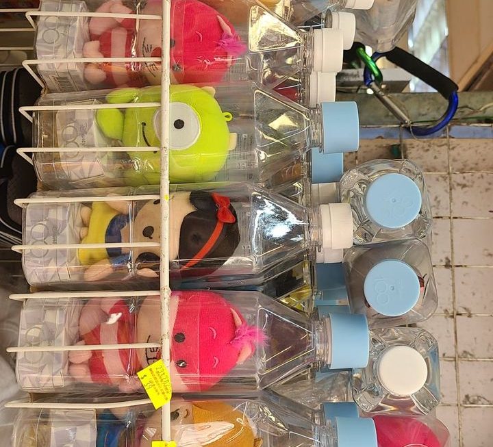 $39 一個公仔跟一支水