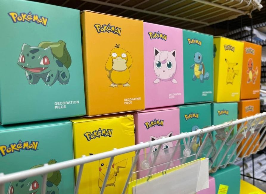 比卡超罰企公仔～$19