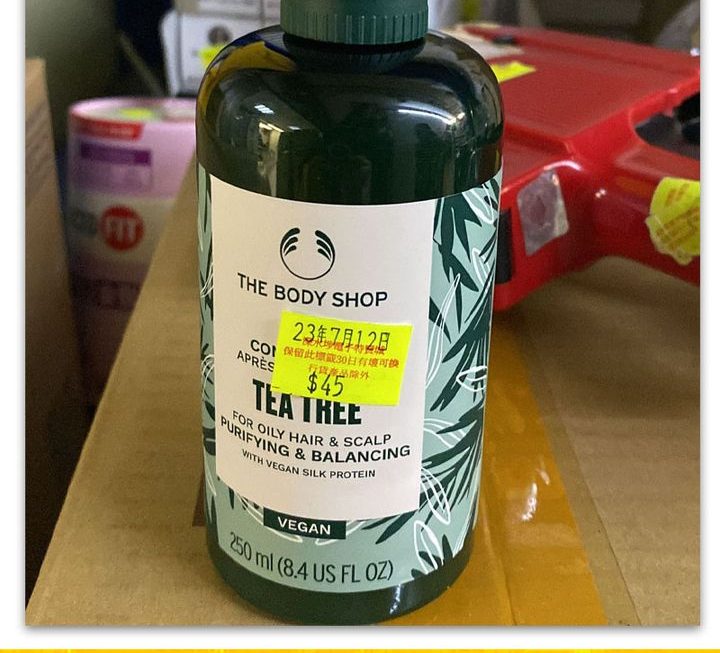 The Body Shop茶樹淨化平衡洗髮水~$45