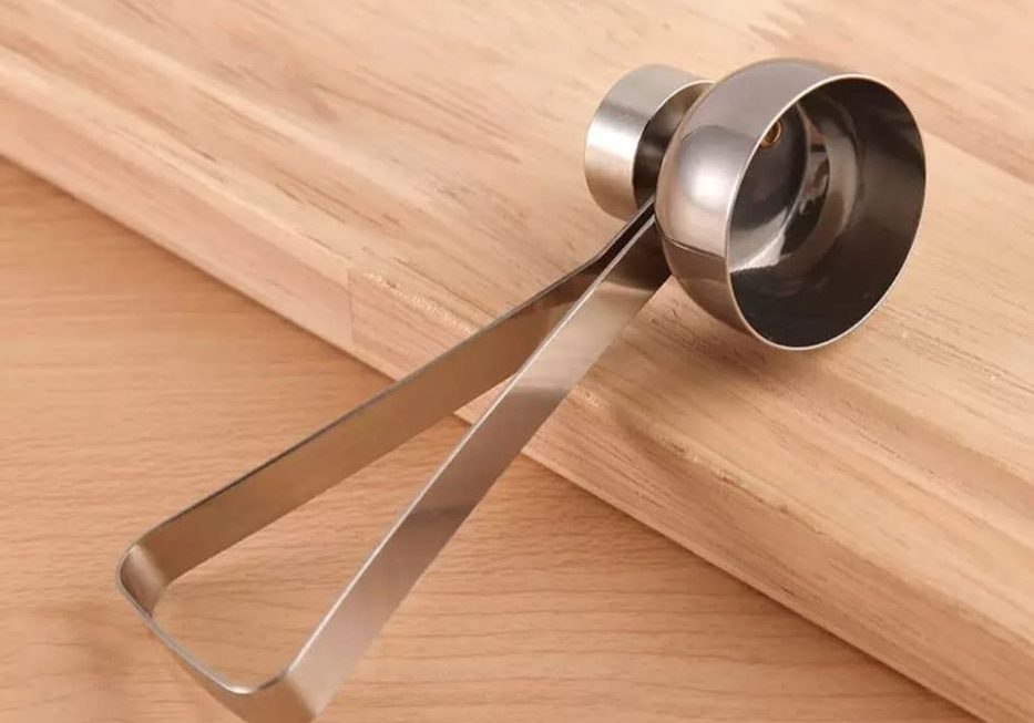 開蛋器 $9 門口位