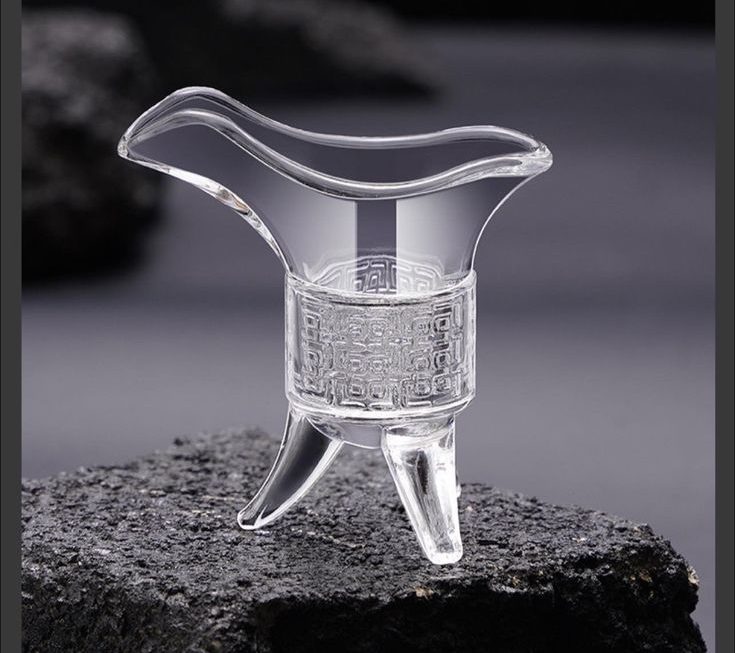 交際應酬必備 玻璃杯$15