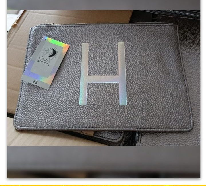 大字H輕便拉鍊收納袋仔~$5