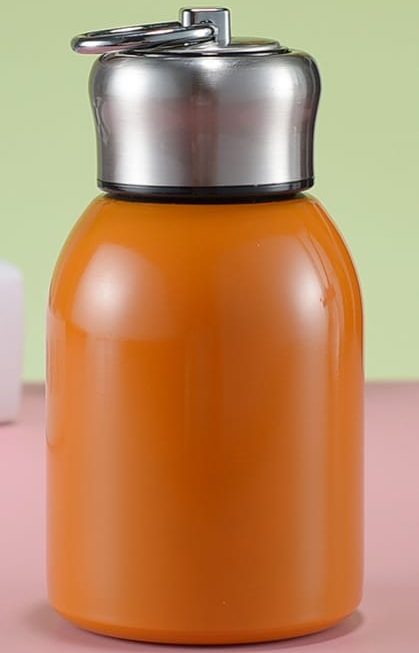 約300ml 水樽仔 $19 混色、門口位