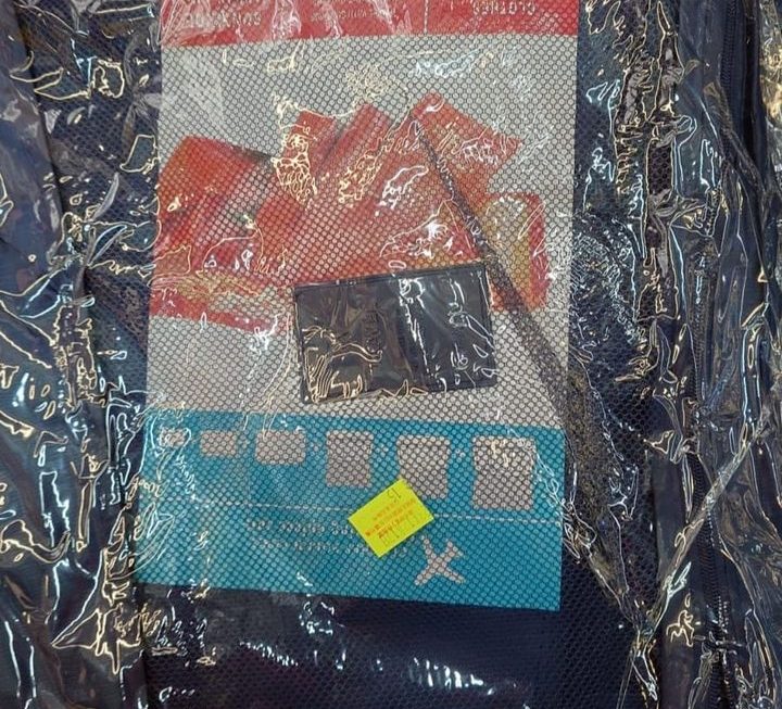 $15 收納袋、門口位