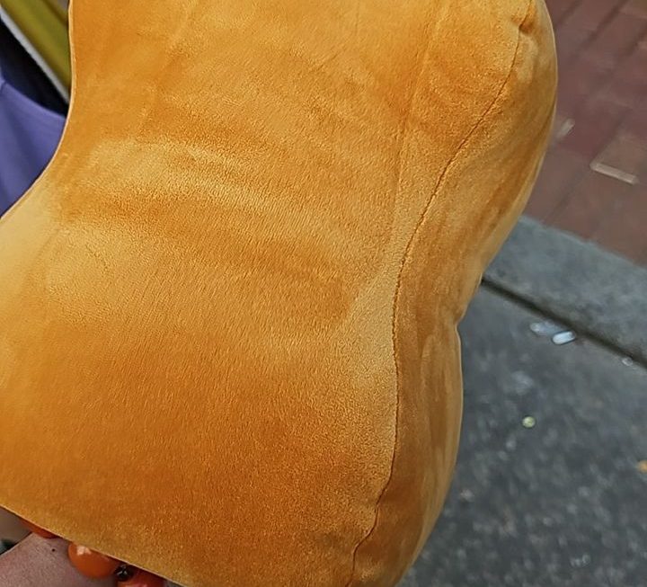 $35 公仔 。門口位