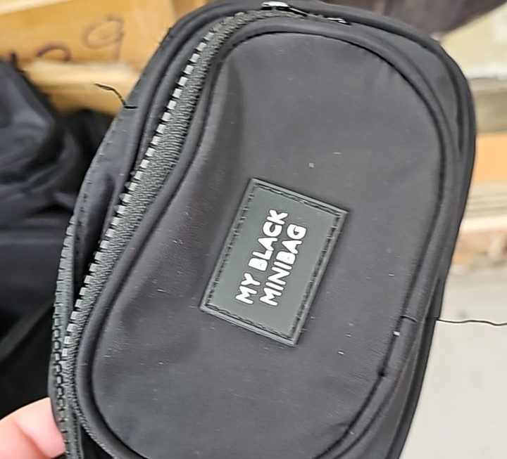 $5 小包 、門口位