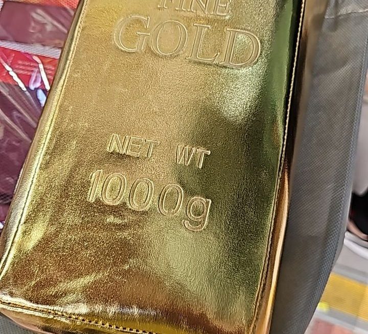 $39…擺設門口位