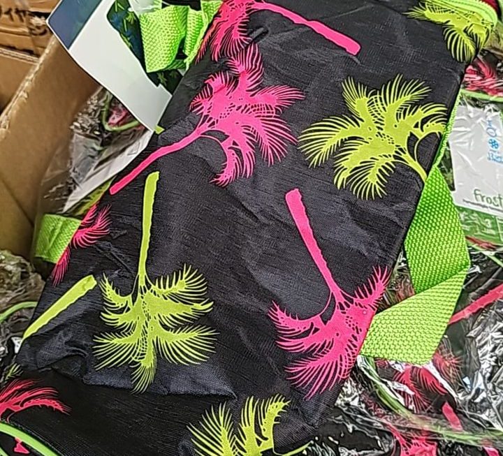 紅酒袋九蚊門口位