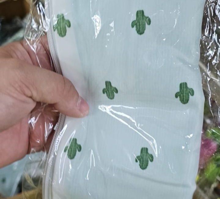 雨傘袋 家品部門口地下紙皮箱 $9