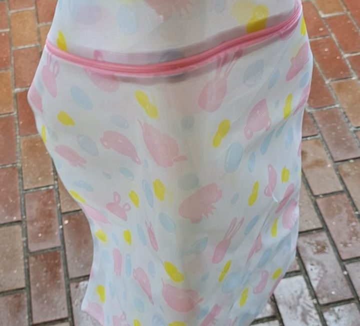 大個波點洗衫袋 $5 門口位