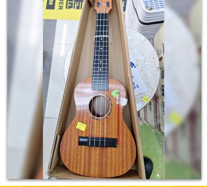 靚靚木質結他~$29