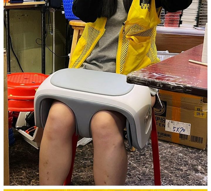 收銀妹妹露腿示範