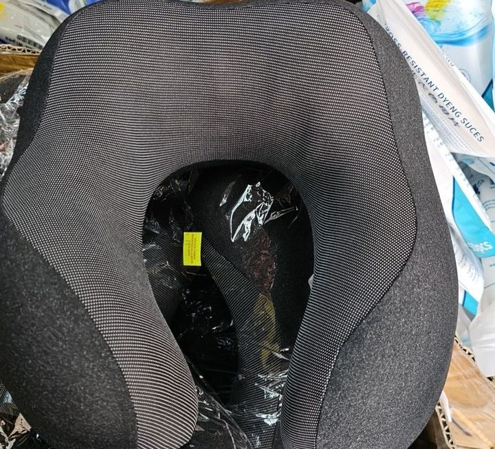 $19 頸枕門口位B區