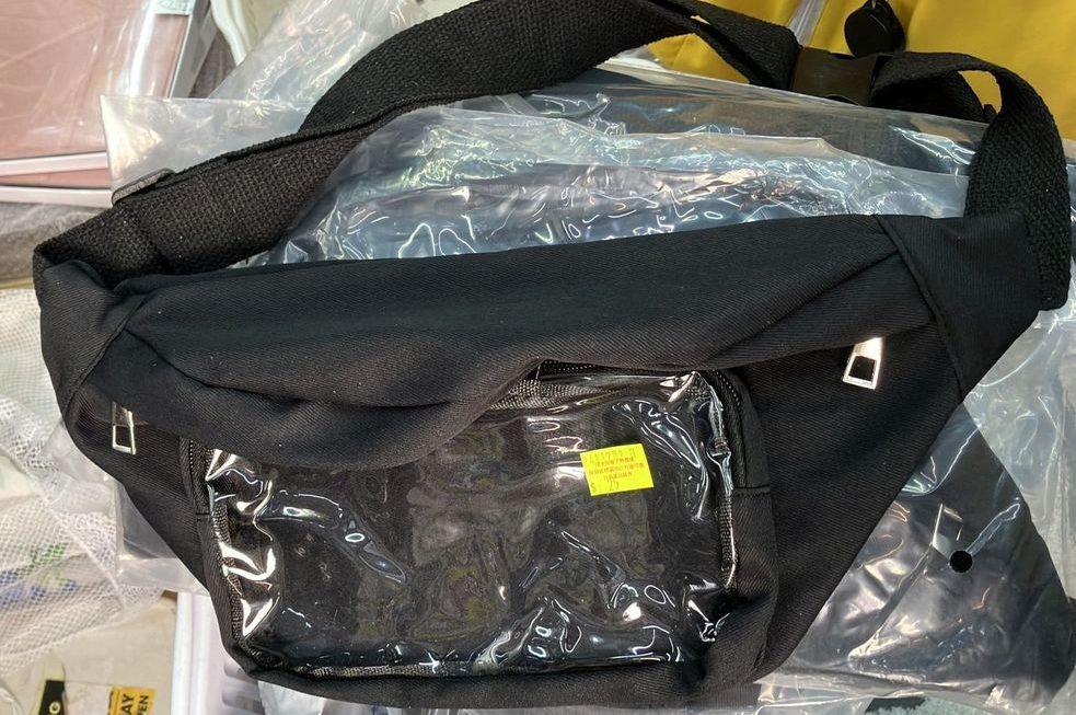 $25 透明腰包門口位a區