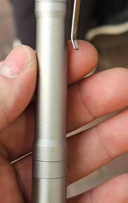 $9 電筒門口位