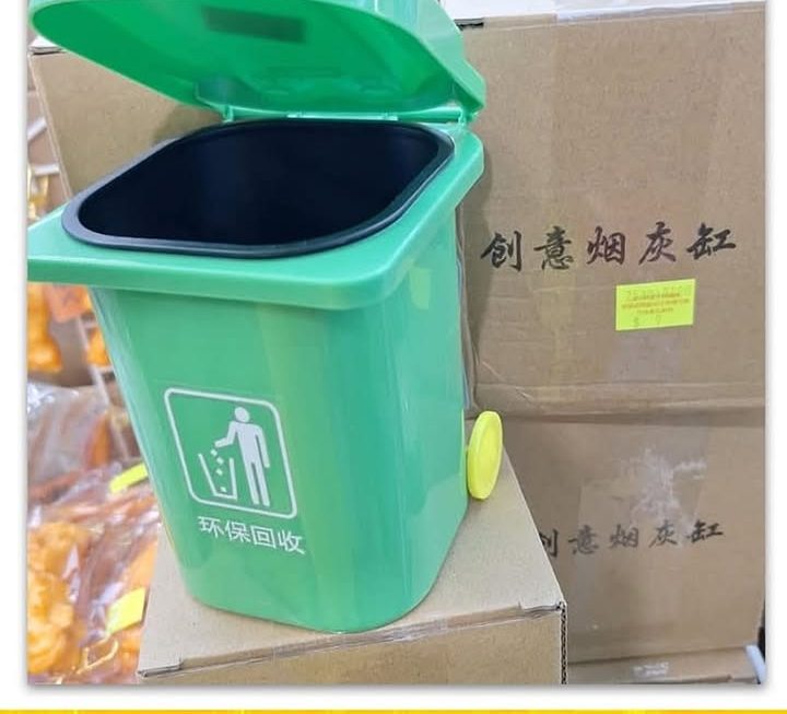 垃圾桶造型煙灰缸 ~$9