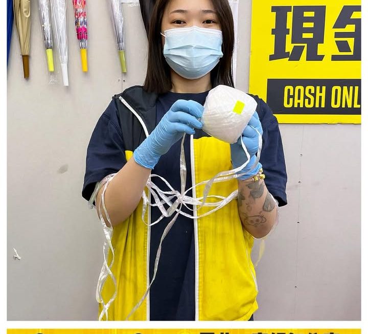 收銀妹妹落場示範✌🏻