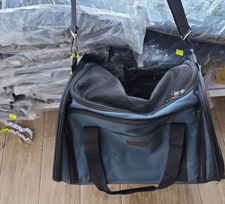 $39 寵物袋門口位G