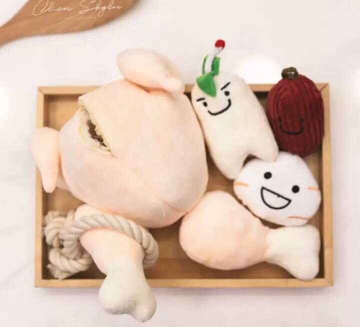 人蔘雞狗玩具 $29